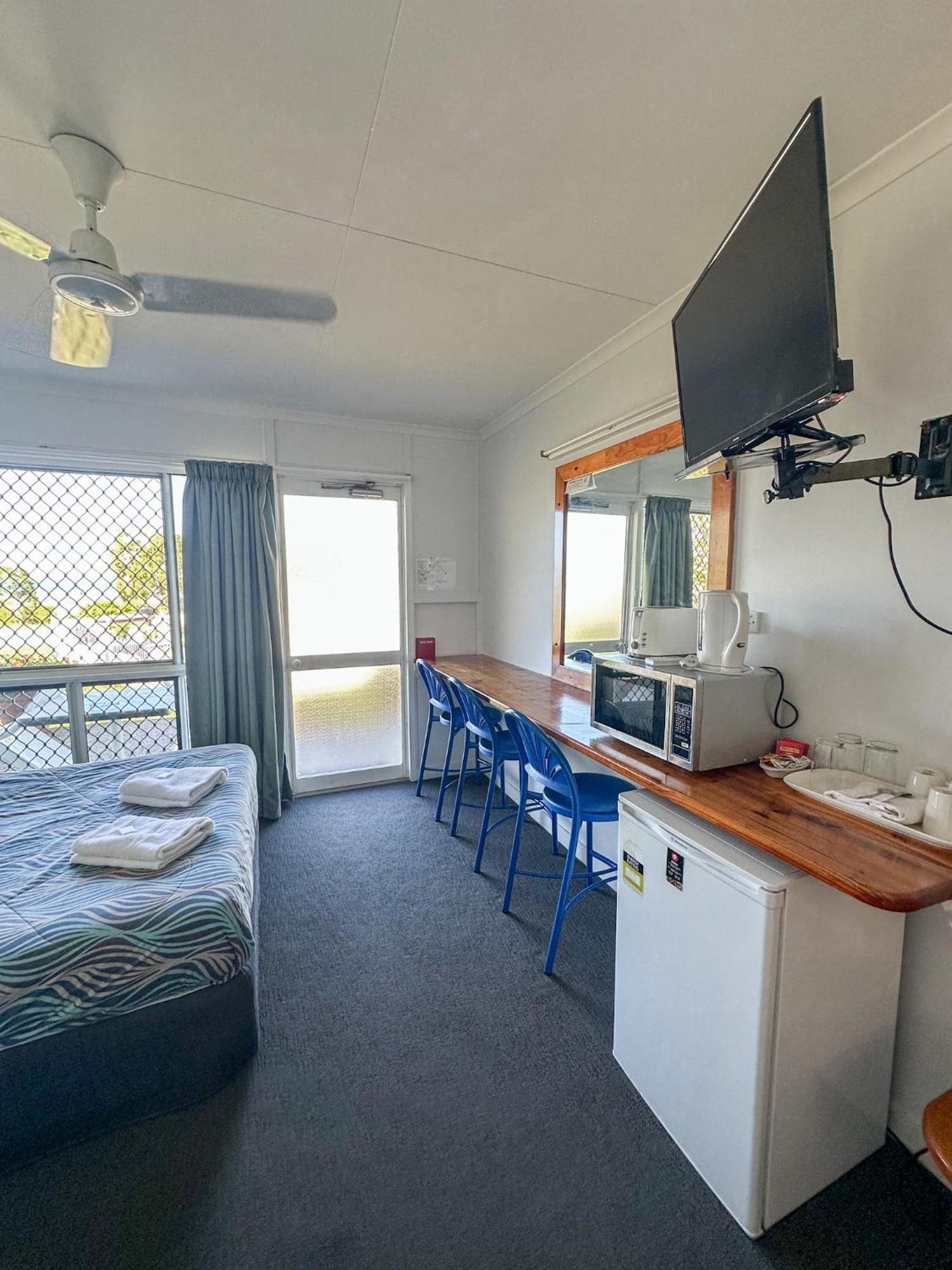 Ocean View Motel Bowen Exterior photo