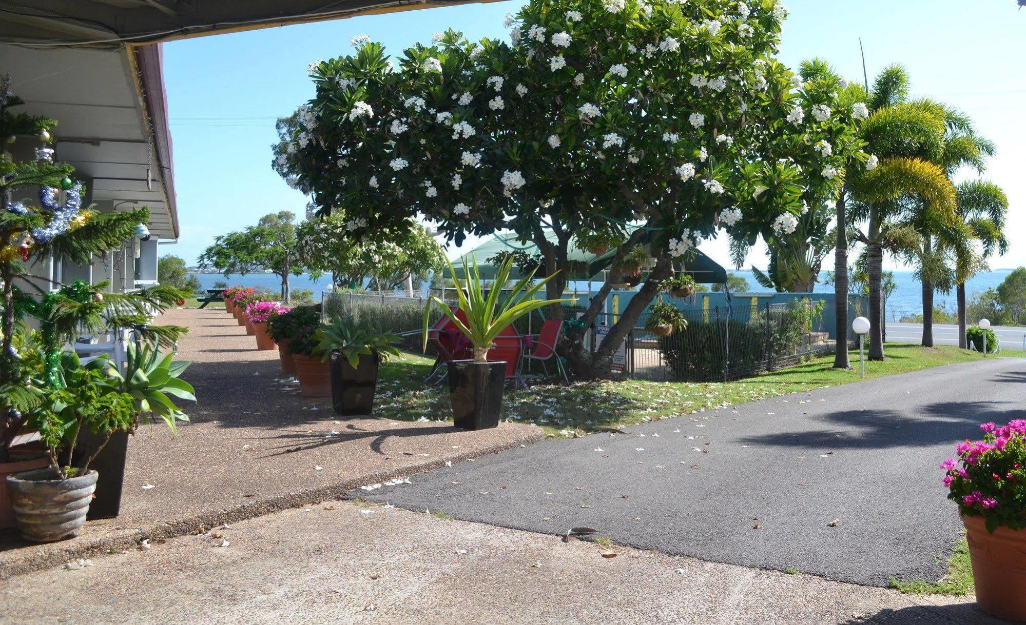 Ocean View Motel Bowen Exterior photo